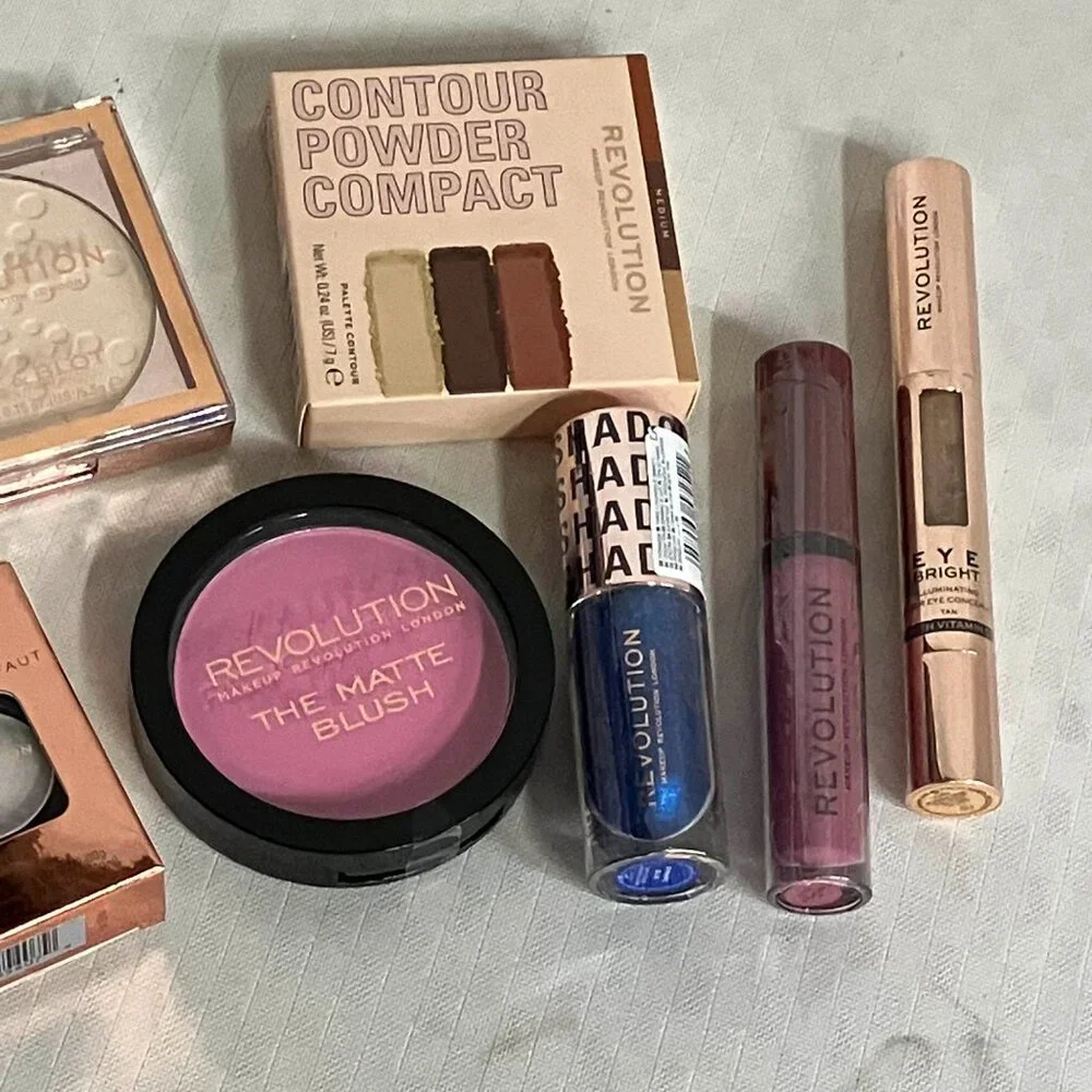 Revolution Makeup Lot Of 10 Concealer Blush Eyeshadow Lipstick Contour & More